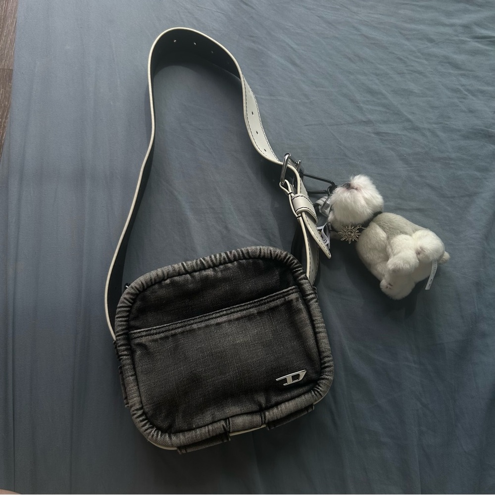 Diesel Black and Gray Belt Bag with Contemporary Flair